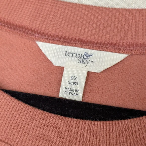 NWT Terra & Sky Plus Size 0X 14W Puff Sleeve French Terry Sweatshirt Coral Pink - Picture 2 of 10